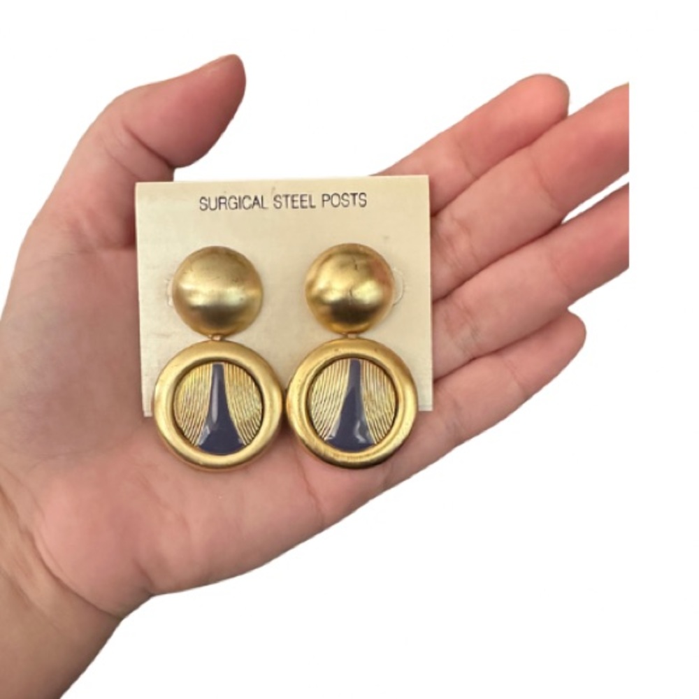 80s 90s Gold-tone Button-style Post Pierced Earrings with Purple Enamel Drop